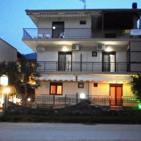 Dimitra House Apartment Ставрос Екстериор снимка